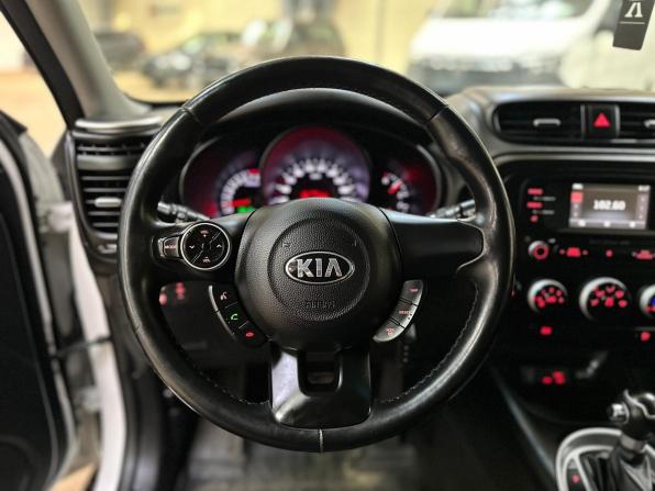 Kia Soul II Рестайлинг с пробегом 2016 года, цена 1 445 000 рублей, 81049 км, хэтчбек, Автокод Объявления