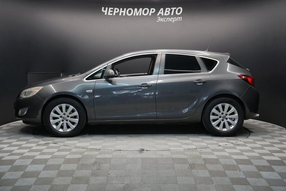 Opel Astra J Крым  - изображение 2