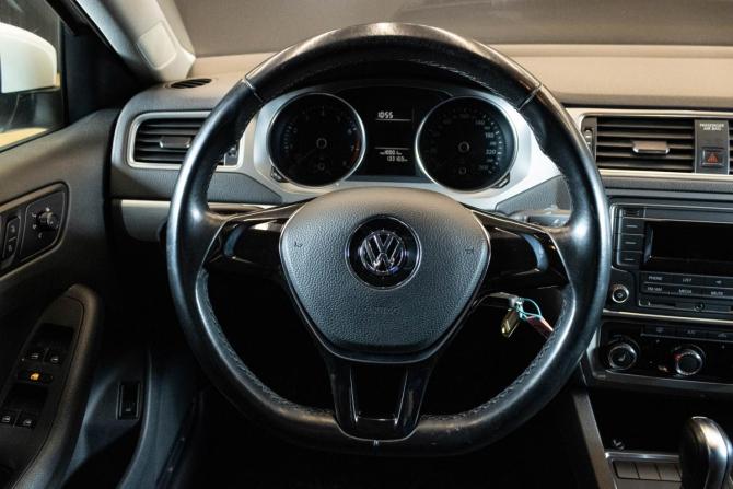 Volkswagen Jetta VI Рестайлинг с пробегом 2018 года, цена 1 549 000 рублей, 133169 км, седан, Автокод Объявления