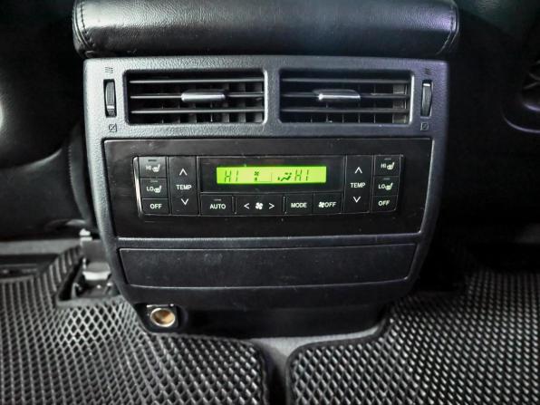 Toyota Land Cruiser 200 Series Рестайлинг 1 с пробегом 2012 года, цена 3 500 000 рублей, 308307 км, внедорожник, Автокод Объявления