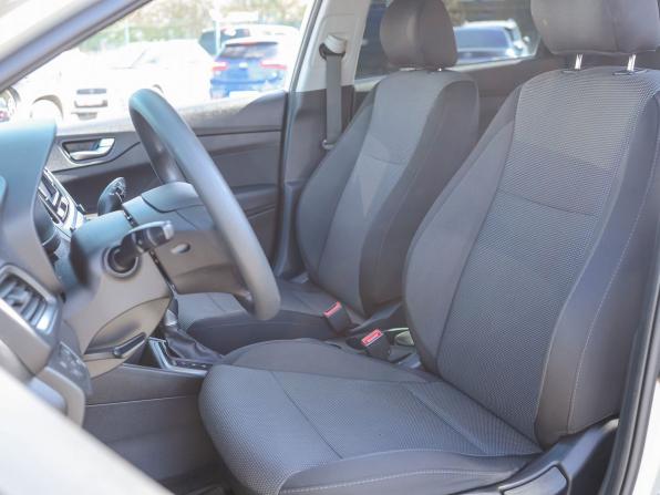 Hyundai Solaris II с пробегом 2019 года, цена 1 399 000 рублей, 105768 км, седан, Автокод Объявления