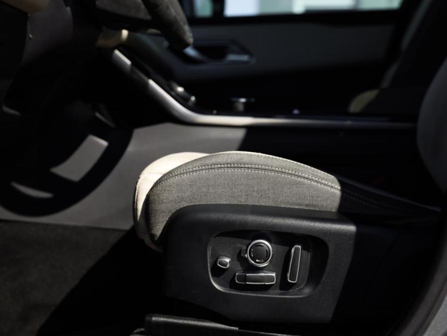 Land Rover Range Rover Velar I Санкт-Петербург  - изображение 27