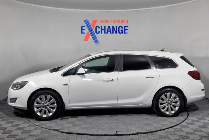 Opel Astra J с пробегом 2011 года, цена 549 000 рублей, 228000 км, универсал, Автокод Объявления