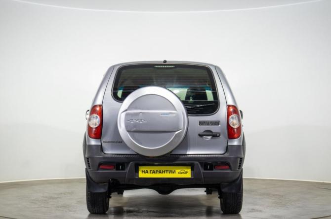 Chevrolet Niva I Рестайлинг с пробегом 2015 года, цена 579 000 рублей, 199400 км, внедорожник, Автокод Объявления