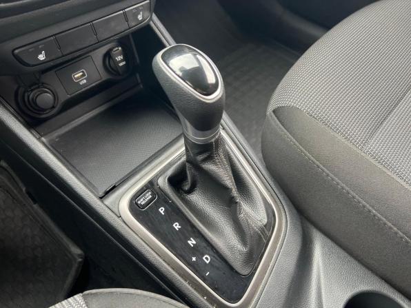 Hyundai Solaris II с пробегом 2019 года, цена 1 400 000 рублей, 143030 км, седан, Автокод Объявления