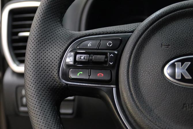 Kia Sportage IV с пробегом 2017 года, цена 1 695 950 рублей, 240376 км, внедорожник, Автокод Объявления