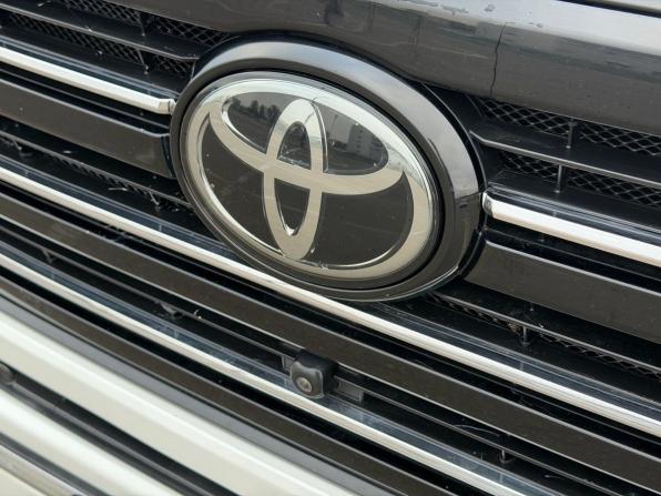 Toyota Land Cruiser 300 Series с пробегом 2022 года, цена 8 200 000 рублей, 71215 км, внедорожник, Автокод Объявления