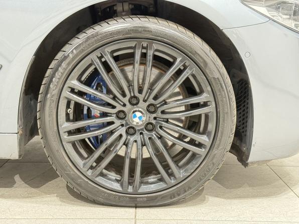 BMW 5 серии VII (G30/G31/G38) с пробегом 2019 года, цена 4 389 000 рублей, 93739 км, седан, Автокод Объявления