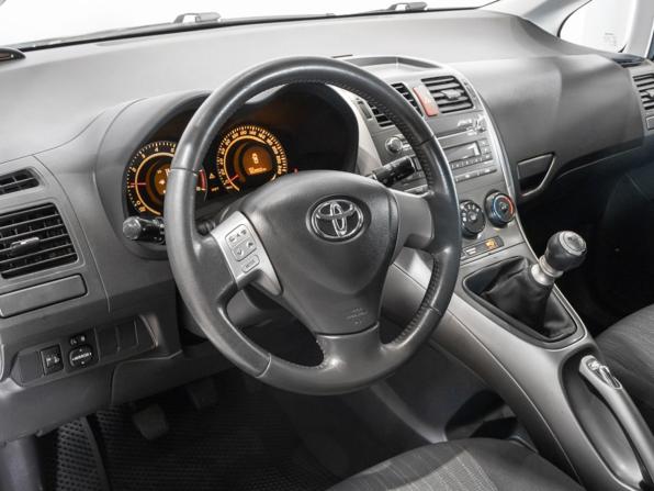 Toyota Auris I с пробегом 2009 года, цена 690 000 рублей, 163951 км, хэтчбек, Автокод Объявления