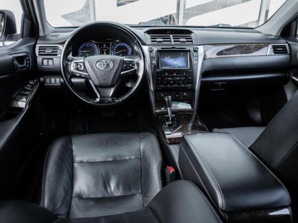 Toyota Camry VII (XV50) Рестайлинг с пробегом 2015 года, цена 1 980 000 рублей, 270846 км, седан, Автокод Объявления