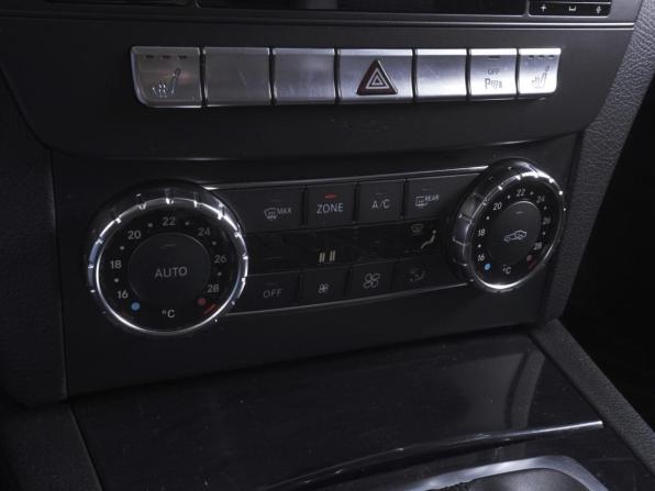 Mercedes-Benz C-Класс III (W204) Рестайлинг с пробегом 2011 года, цена 1 299 000 рублей, 279617 км, седан, Автокод Объявления
