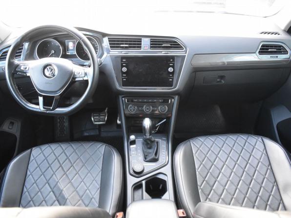 Volkswagen Tiguan II с пробегом 2018 года, цена 2 350 000 рублей, 69683 км, внедорожник, Автокод Объявления