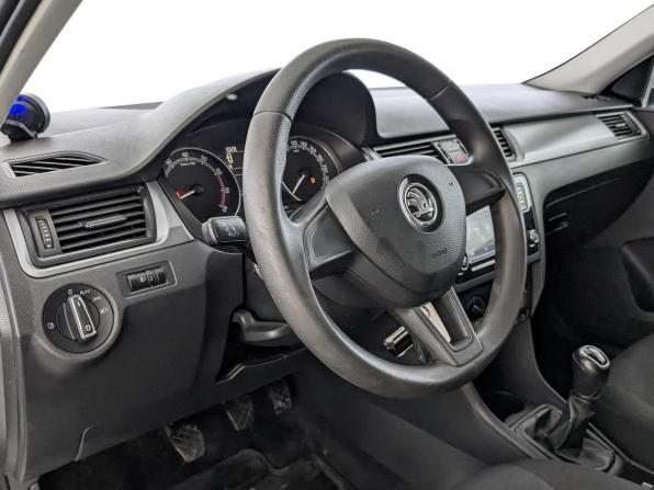 Skoda Rapid I Рестайлинг с пробегом 2019 года, цена 900 000 рублей, 182152 км, лифтбек, Автокод Объявления