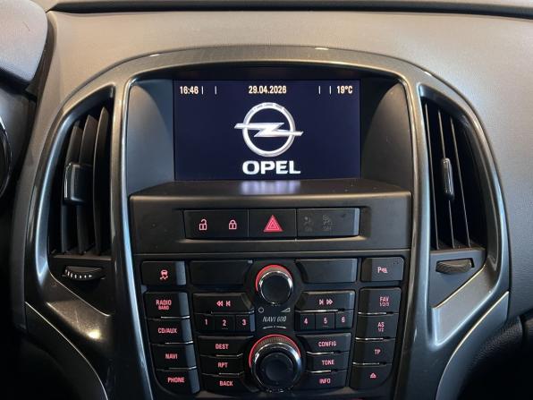 Opel Astra J Рестайлинг с пробегом 2014 года, цена 825 000 рублей, 113435 км, хэтчбек, Автокод Объявления