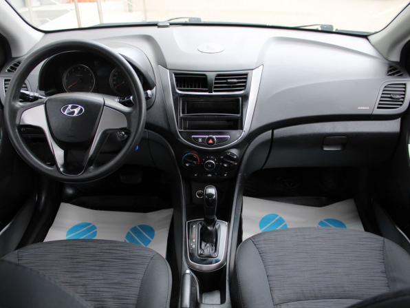 Hyundai Solaris I Рестайлинг с пробегом 2015 года, цена 652 080 рублей, 162085 км, седан, Автокод Объявления