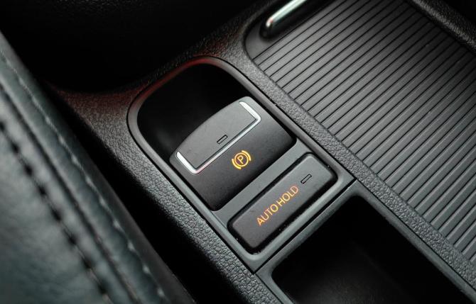Volkswagen Tiguan I Рестайлинг с пробегом 2013 года, цена 989 000 рублей, 221852 км, внедорожник, Автокод Объявления