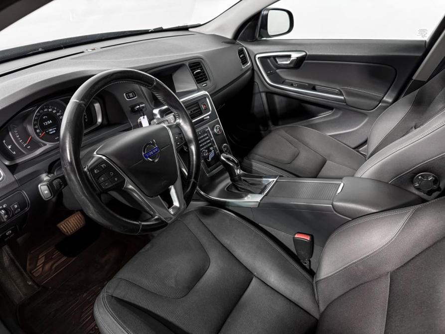 Volvo S60 II Рестайлинг Санкт-Петербург  - изображение 9