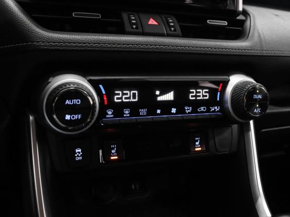 Toyota RAV4 V (XA50) с пробегом 2019 года, цена 2 899 000 рублей, 156365 км, внедорожник, Автокод Объявления