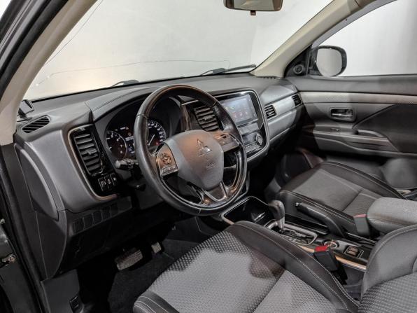Mitsubishi Outlander III Рестайлинг 2 с пробегом 2018 года, цена 1 965 000 рублей, 136433 км, внедорожник, Автокод Объявления