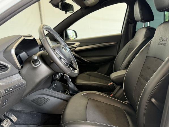 Lada (ВАЗ) Vesta I Рестайлинг (NG) с пробегом 2024 года, цена 1 565 000 рублей, 24390 км, универсал, Автокод Объявления