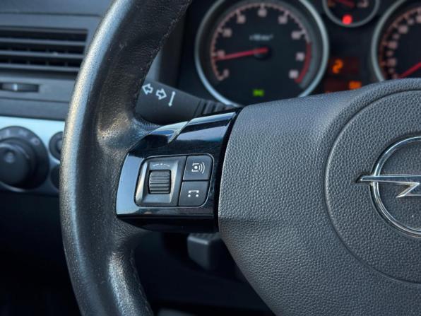 Opel Astra H Рестайлинг с пробегом 2008 года, цена 570 000 рублей, 246556 км, хэтчбек, Автокод Объявления