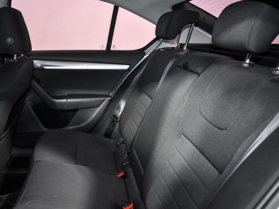 Skoda Octavia III (A7) Санкт-Петербург  - изображение 13