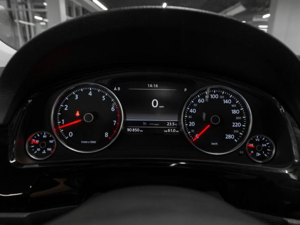 Volkswagen Touareg II Рестайлинг с пробегом 2016 года, цена 3 480 000 рублей, 90844 км, внедорожник, Автокод Объявления