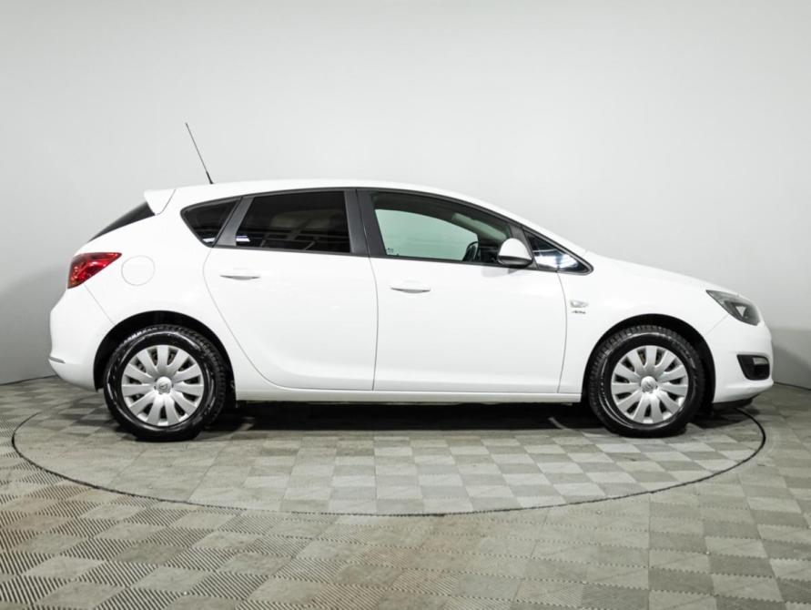 Opel Astra J Рестайлинг Санкт-Петербург  - изображение 4