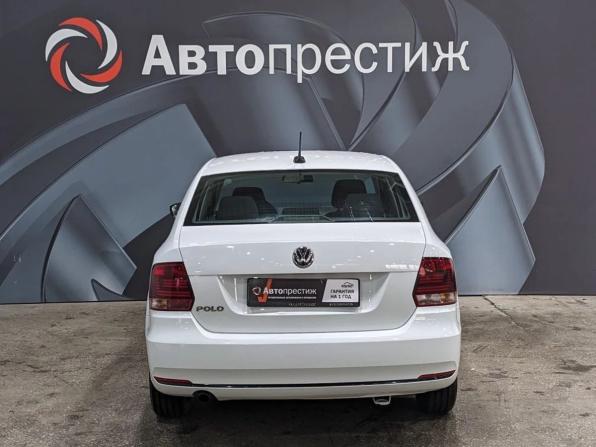 Volkswagen Polo V Рестайлинг с пробегом 2019 года, цена 1 185 000 рублей, 141923 км, седан, Автокод Объявления