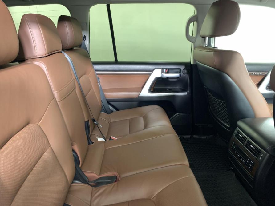 Toyota Land Cruiser 200 Series Рестайлинг 2 Москва  - изображение 17