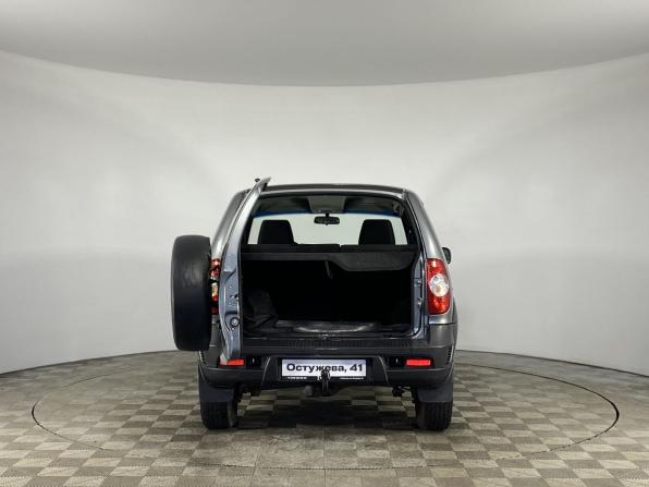 Chevrolet Niva I Рестайлинг с пробегом 2017 года, цена 684 000 рублей, 127859 км, внедорожник, Автокод Объявления