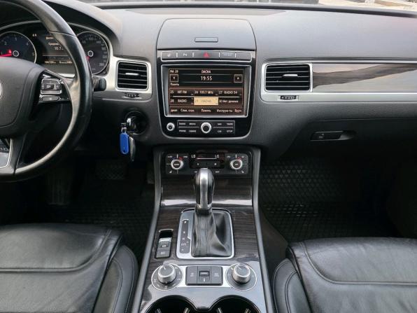 Volkswagen Touareg II Рестайлинг с пробегом 2015 года, цена 2 750 000 рублей, 186718 км, внедорожник, Автокод Объявления