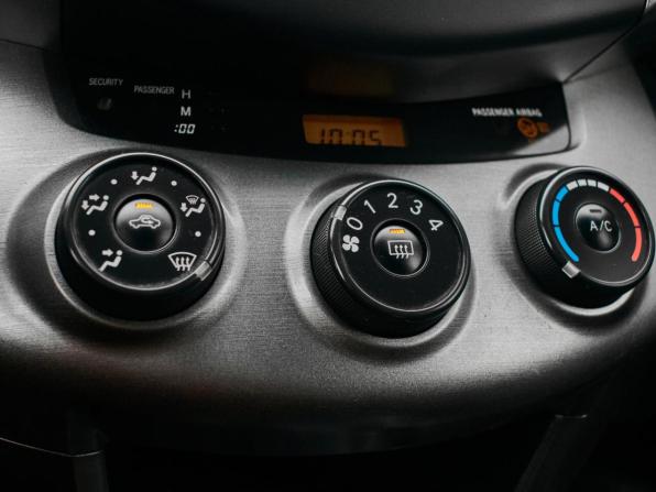 Toyota RAV4 III (XA30) Рестайлинг с пробегом 2010 года, цена 1 170 000 рублей, 262626 км, внедорожник, Автокод Объявления