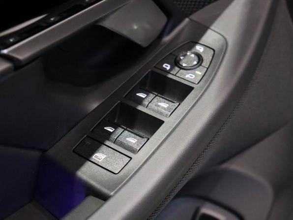 BMW 5 серии VIII (G60/G61/G68) с пробегом 2023 года, цена 8 290 000 рублей, 6710 км, седан, Автокод Объявления