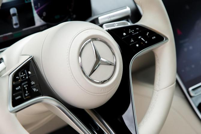 Mercedes-Benz S-Класс VII (W223) с пробегом 2021 года, цена 13 990 000 рублей, 5250 км, седан, Автокод Объявления