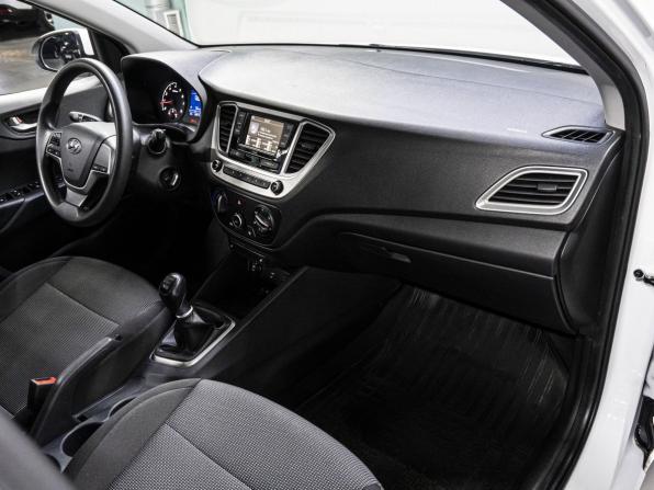 Hyundai Solaris II Рестайлинг с пробегом 2021 года, цена 1 200 000 рублей, 83577 км, седан, Автокод Объявления