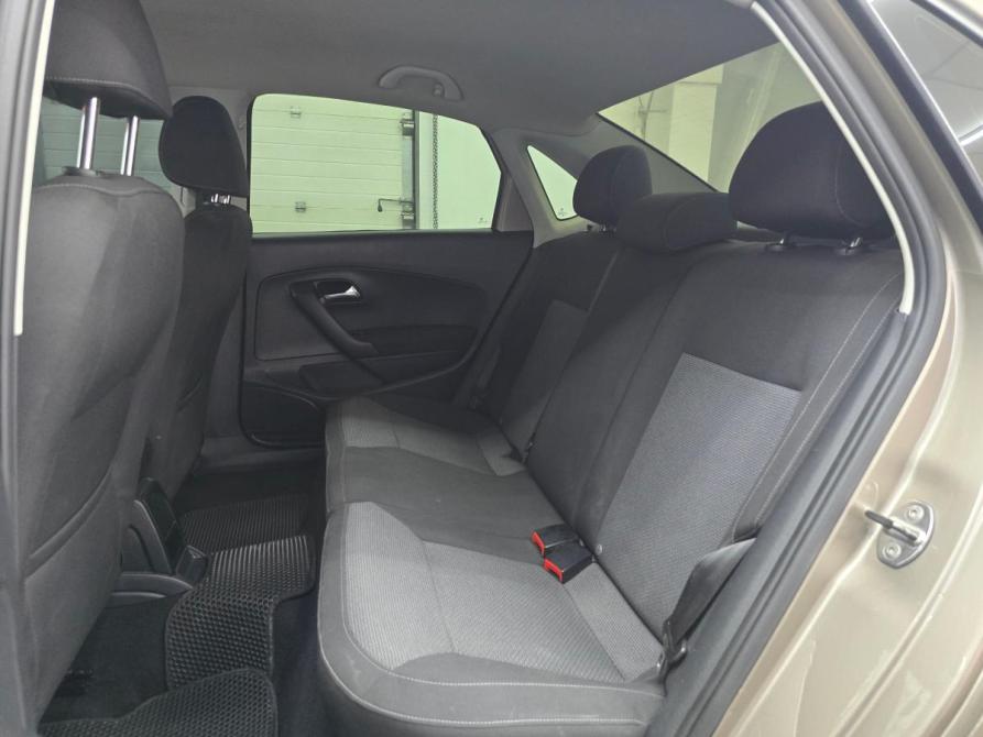 Volkswagen Polo V Рестайлинг Таганрог  - изображение 9