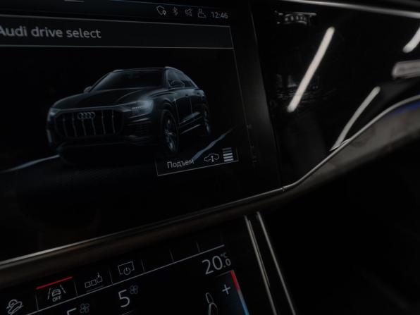 Audi Q8 I (4M) с пробегом 2018 года, цена 5 250 000 рублей, 187093 км, внедорожник, Автокод Объявления