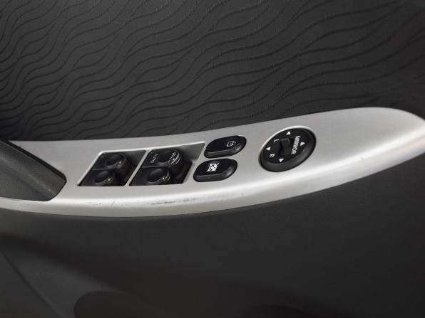 Hyundai Solaris I с пробегом 2011 года, цена 689 995 рублей, 185419 км, седан, Автокод Объявления