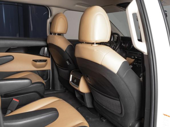 Kia Carnival IV с пробегом 2020 года, цена 3 700 000 рублей, 110000 км, минивэн, Автокод Объявления