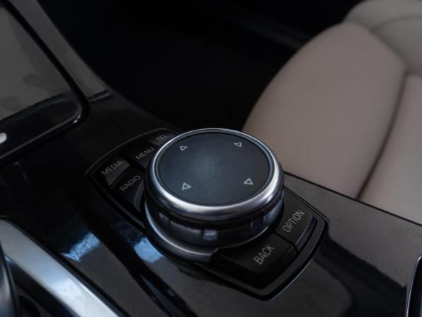 BMW 5 серии VI (F10/F11/F07) Рестайлинг с пробегом 2016 года, цена 2 289 000 рублей, 185940 км, седан, Автокод Объявления