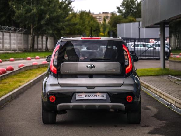 Kia Soul II Рестайлинг с пробегом 2018 года, цена 1 399 777 рублей, 207401 км, хэтчбек, Автокод Объявления