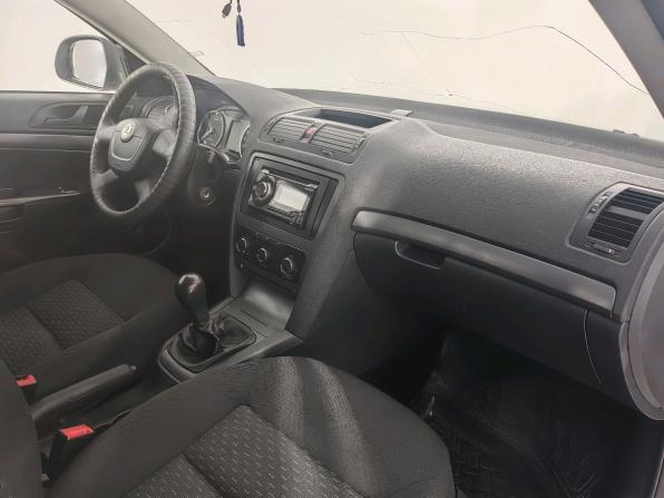 Skoda Octavia II (A5) Рестайлинг с пробегом 2012 года, цена 639 000 рублей, 190184 км, лифтбек, Автокод Объявления