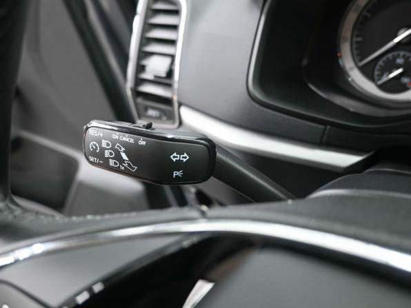 Skoda Karoq I с пробегом 2022 года, цена 2 549 900 рублей, 115000 км, внедорожник, Автокод Объявления