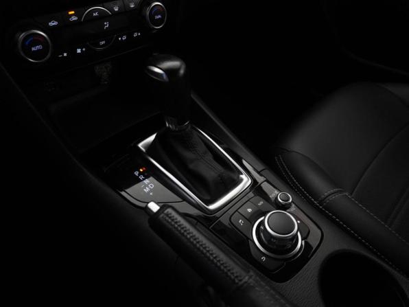 Mazda 3 III (BM) Рестайлинг с пробегом 2018 года, цена 1 598 444 рубля, 121131 км, седан, Автокод Объявления