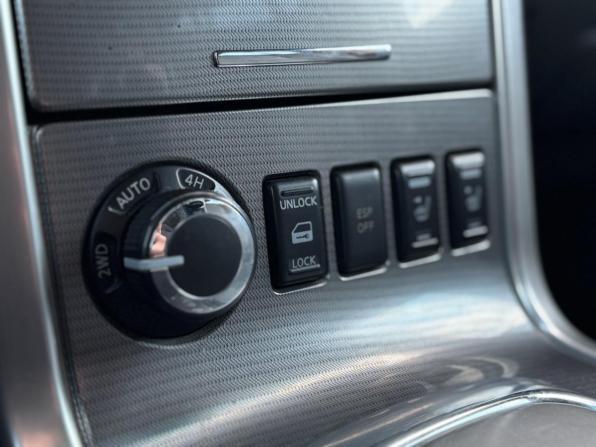 Nissan Pathfinder III Рестайлинг с пробегом 2011 года, цена 1 500 000 рублей, 263964 км, внедорожник, Автокод Объявления