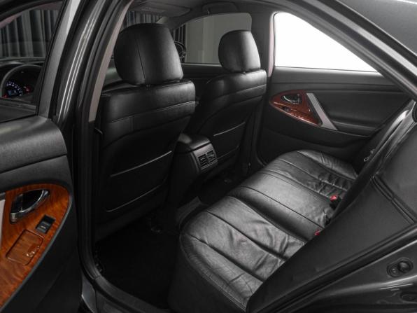 Toyota Camry VI (XV40) Рестайлинг с пробегом 2011 года, цена 1 349 000 рублей, 283083 км, седан, Автокод Объявления