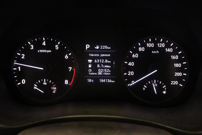 Hyundai Solaris II с пробегом 2018 года, цена 1 165 000 рублей, 184136 км, седан, Автокод Объявления