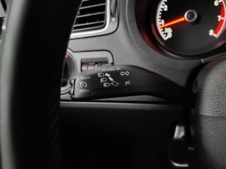 Volkswagen Polo V Рестайлинг Подольск  - изображение 19