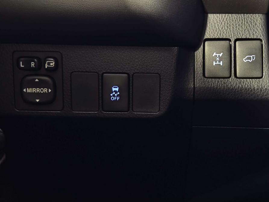 Toyota RAV4 IV (XA40) Санкт-Петербург  - изображение 18